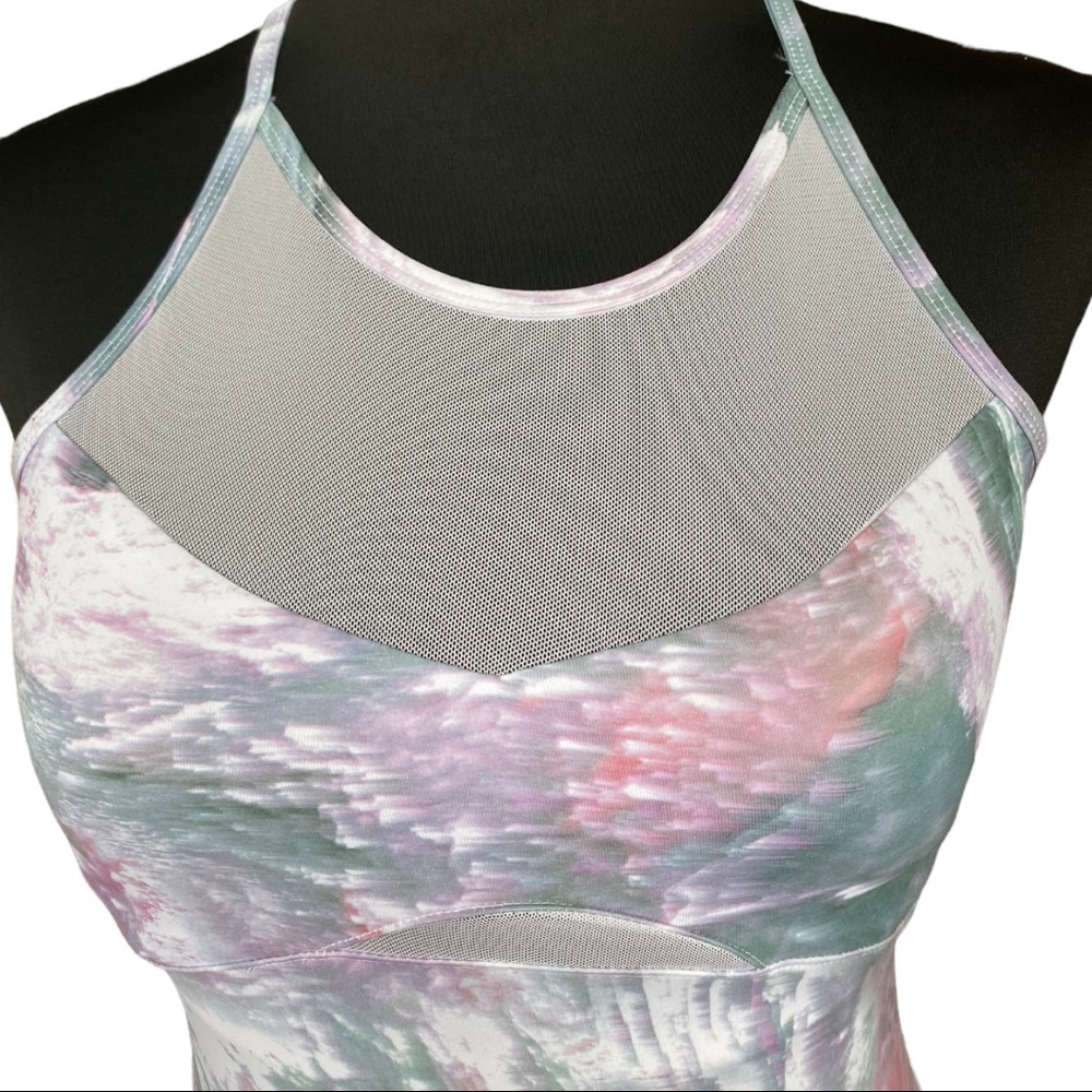 Fabletics Daphne Performance Tank - Picture 7 of 14